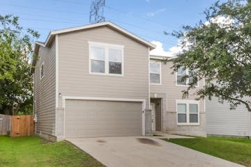 410 Spruce Breeze San Antonio, TX 78245